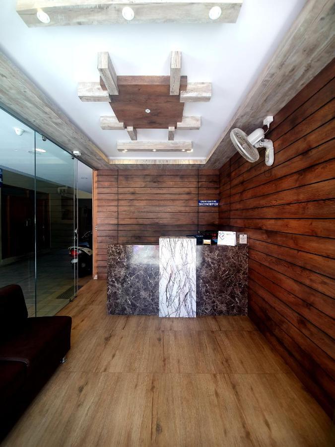 Veekay Residency Hotel Bangalore Buitenkant foto