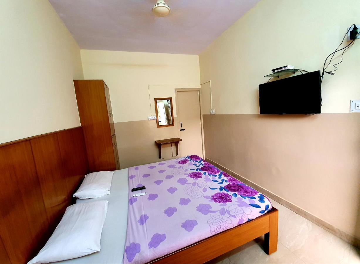 Veekay Residency Hotel Bangalore Buitenkant foto