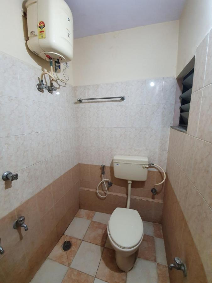 Veekay Residency Hotel Bangalore Buitenkant foto